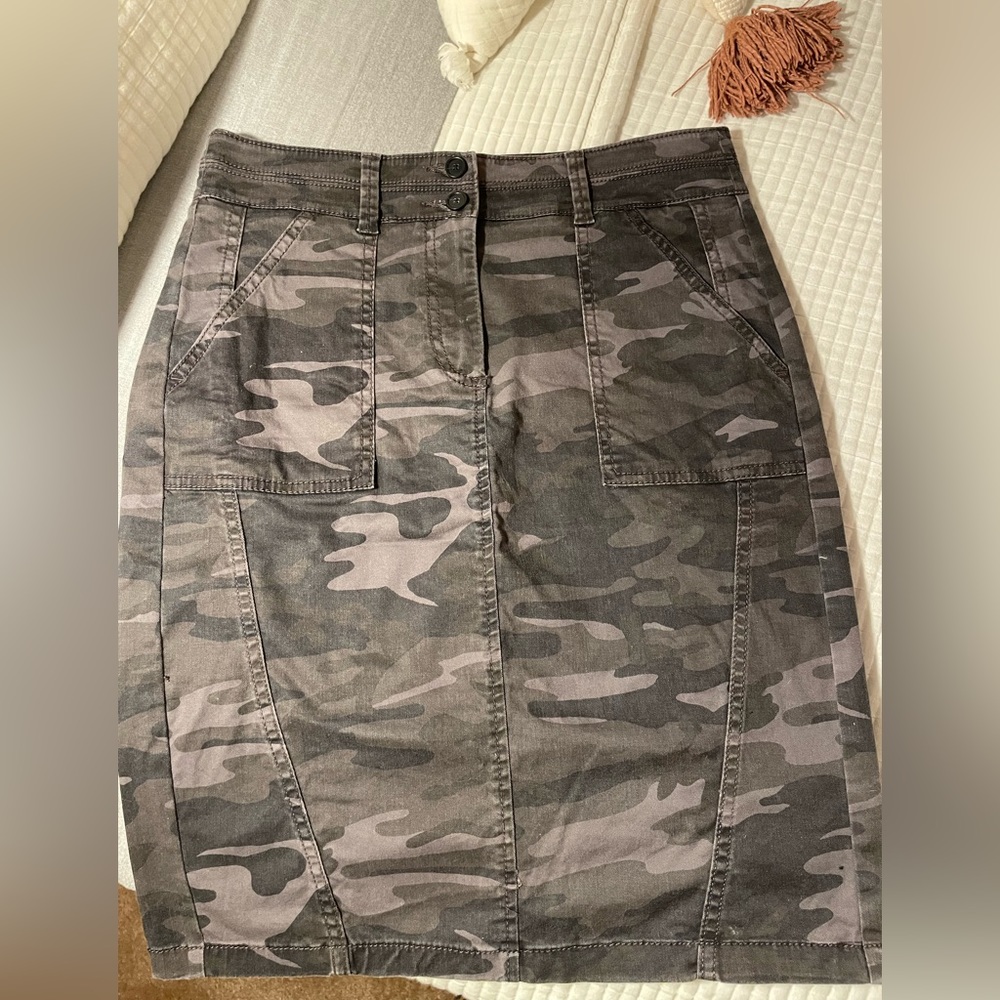 Loft Gray Camo Denim Pencil Skirt